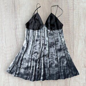 VICTORIA'S SECRET Gold Label Vintage 80's Black Satin Silver Chemise Slip Sexy M